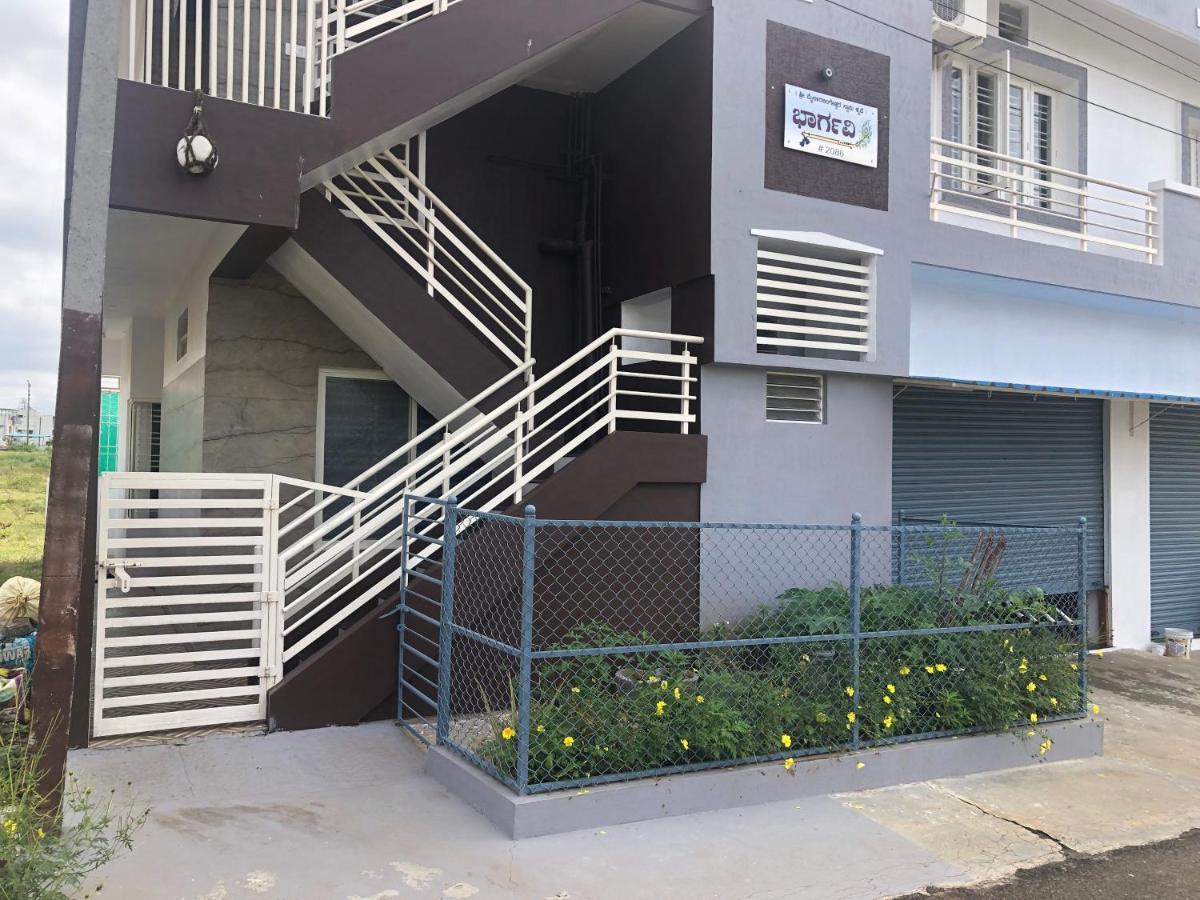 Skyhouse Homestay Mysore Buitenkant foto